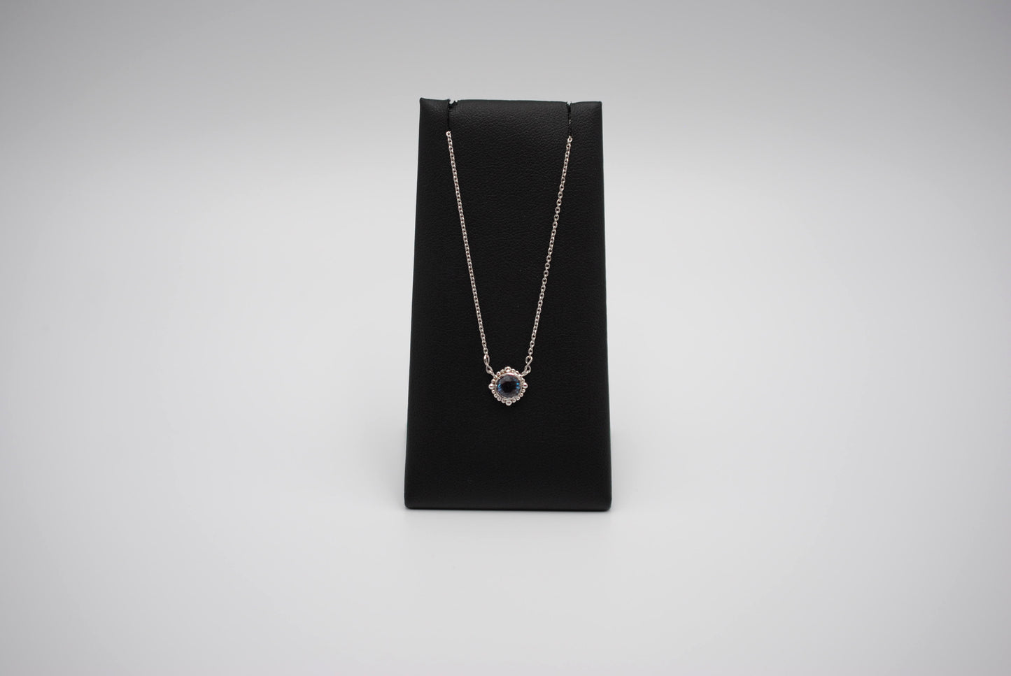 Alexandrite Necklace: Round Cut, Decorative Bezel, Cable Chain