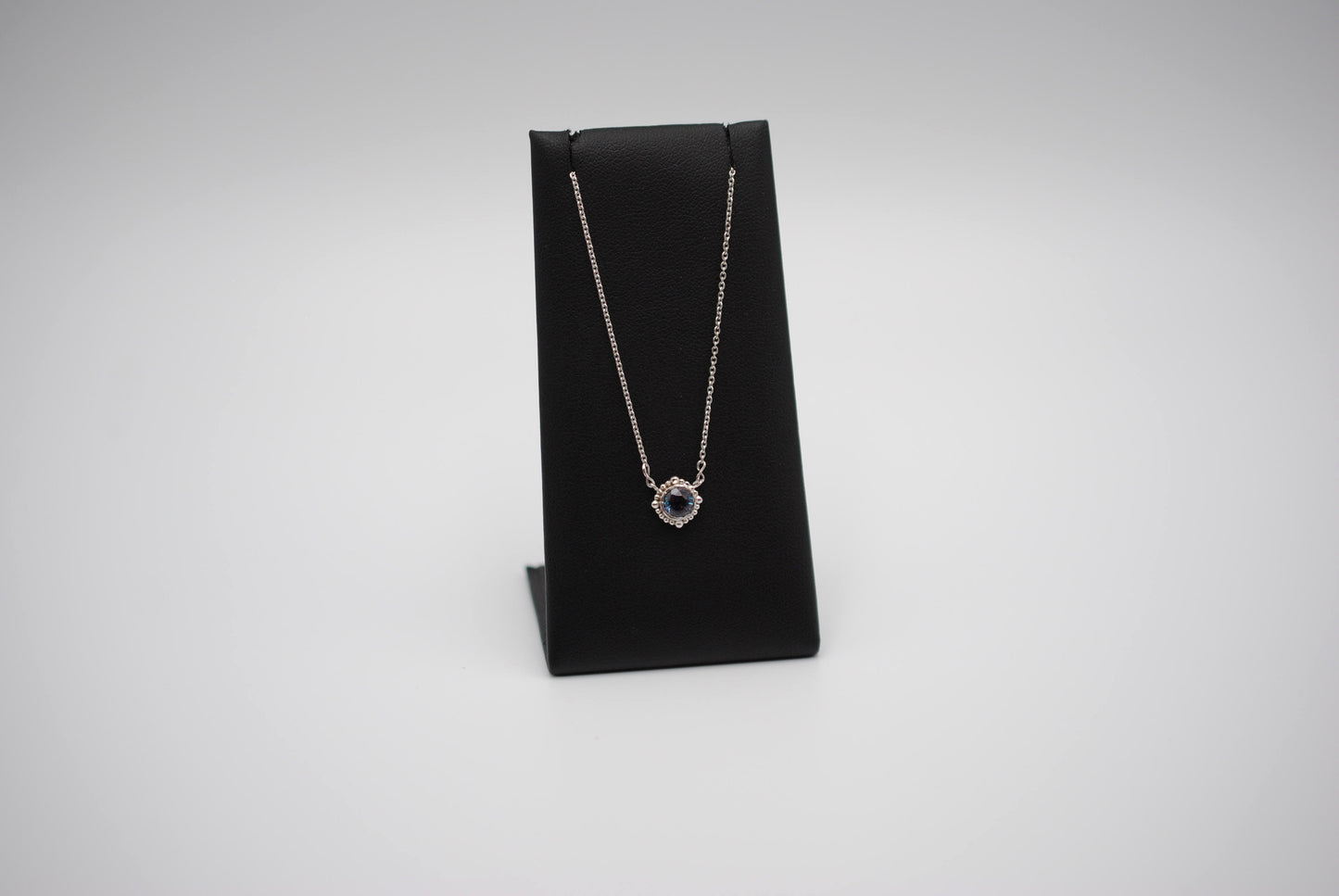 Alexandrite Necklace: Round Cut, Decorative Bezel, Cable Chain