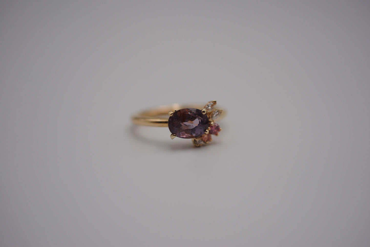 Sapphire Ring : Oval Cut, Diamond Cluster, 14K Yellow Gold