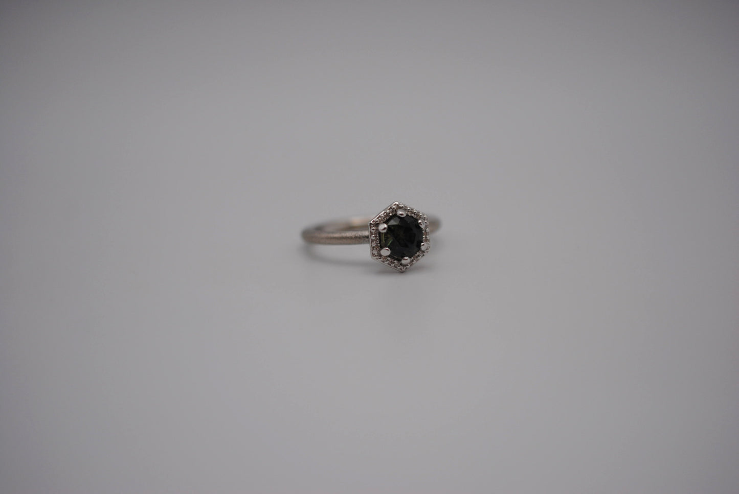 Sapphire Ring: Round Cut, Hexagon Diamond Halo, Palladium White Gold, Stardust Texture