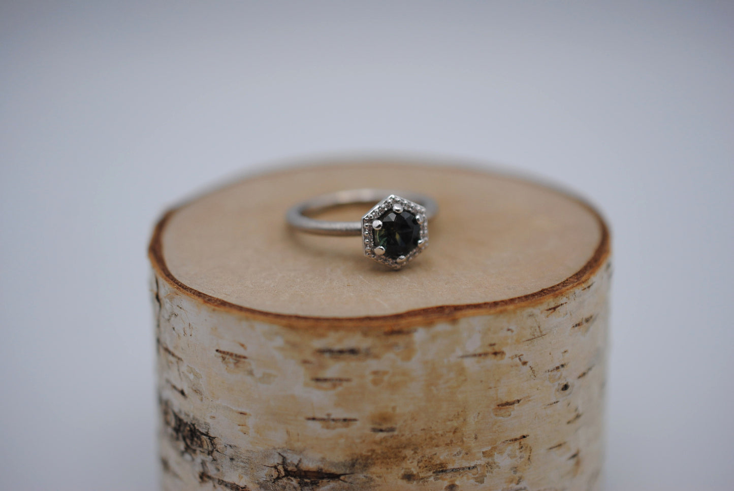 Sapphire Ring: Round Cut, Hexagon Diamond Halo, Palladium White Gold, Stardust Texture