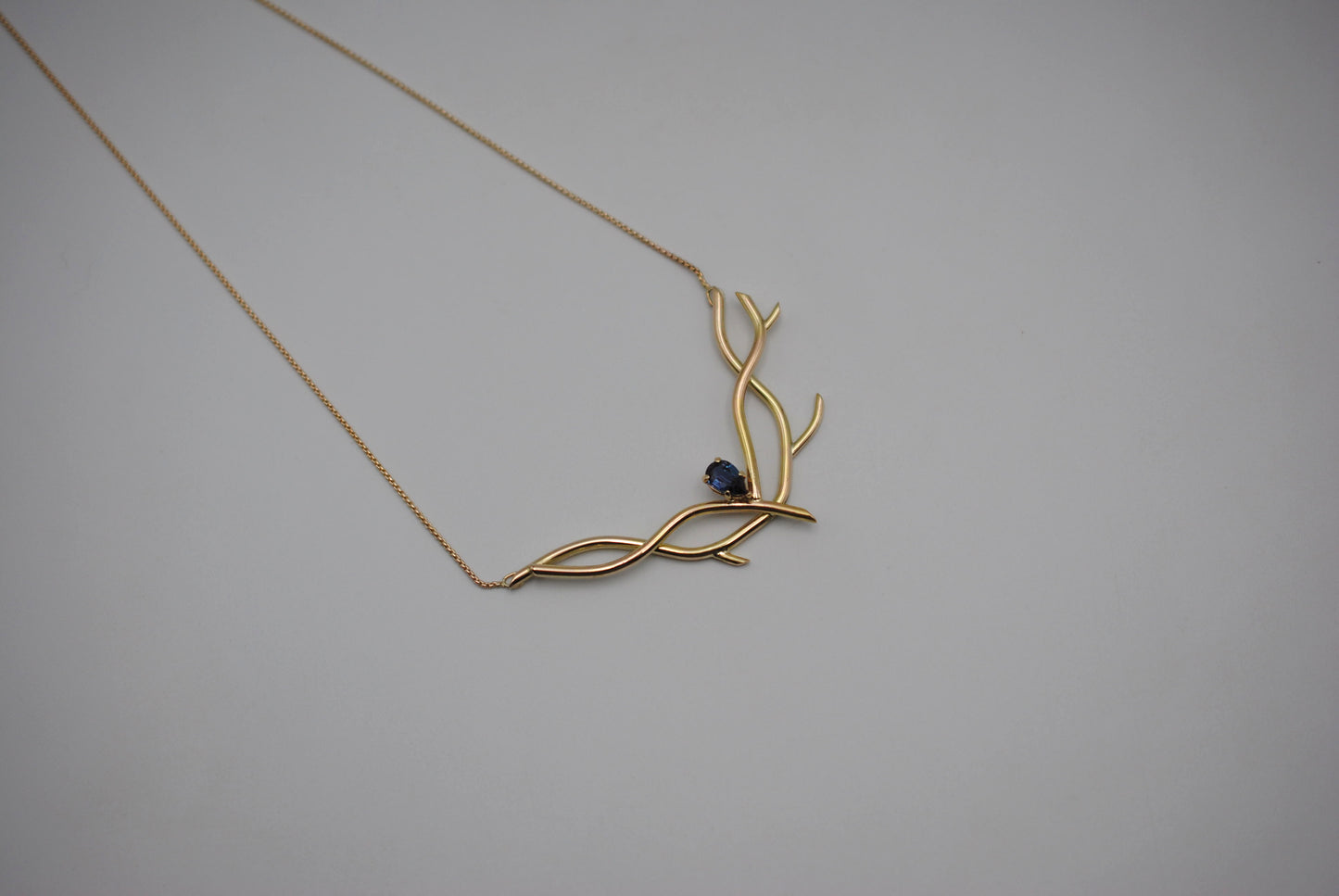 Alexandrite Necklace: Branching Nest, Pear Cut, Yellow Gold, Rounded Box Chain