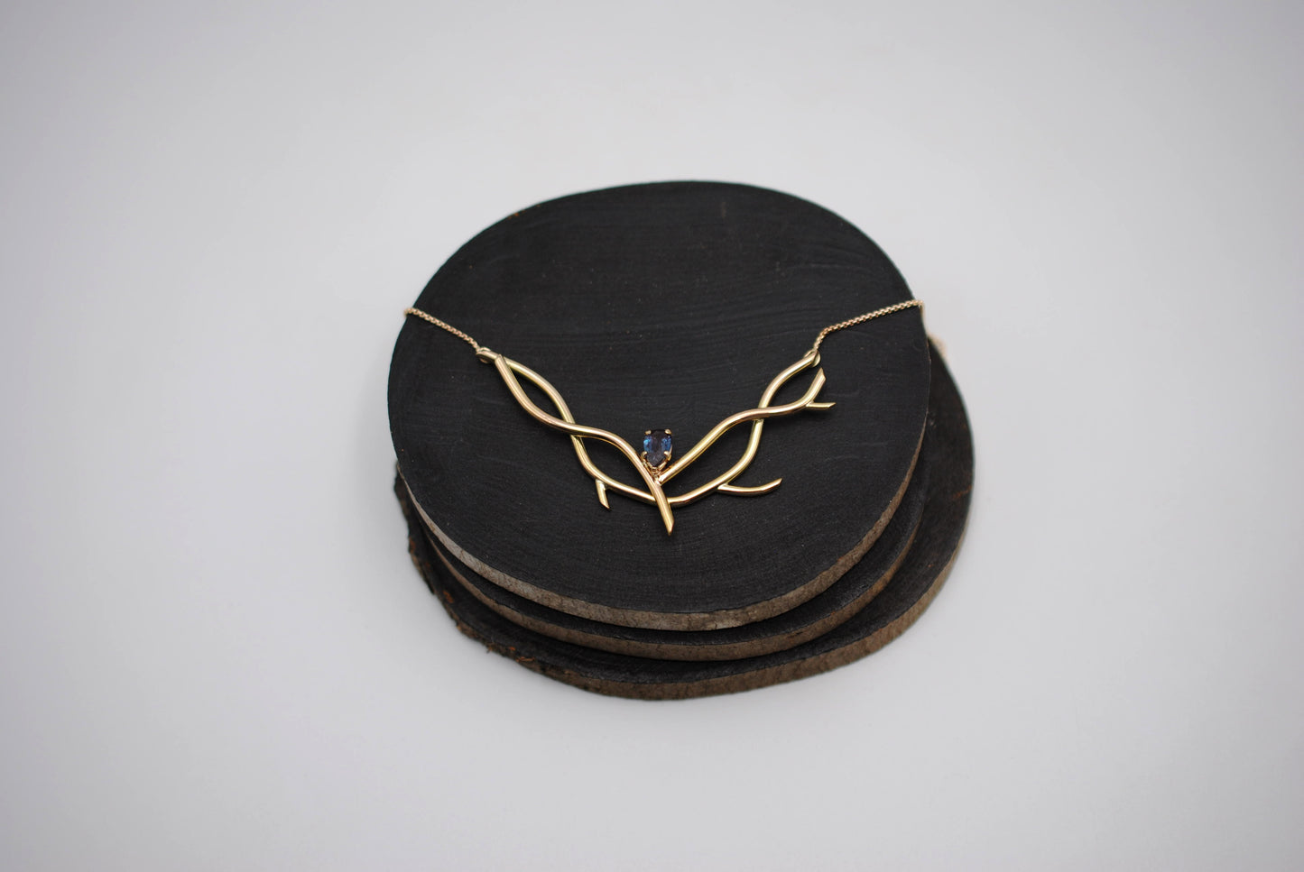 Alexandrite Necklace: Branching Nest, Pear Cut, Yellow Gold, Rounded Box Chain