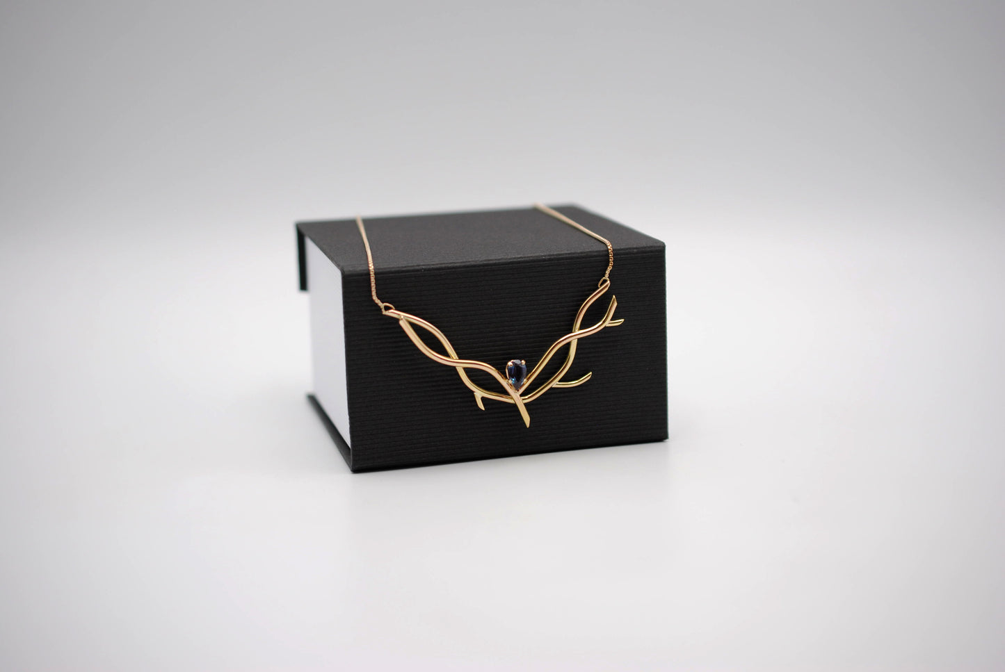 Alexandrite Necklace: Branching Nest, Pear Cut, Yellow Gold, Rounded Box Chain