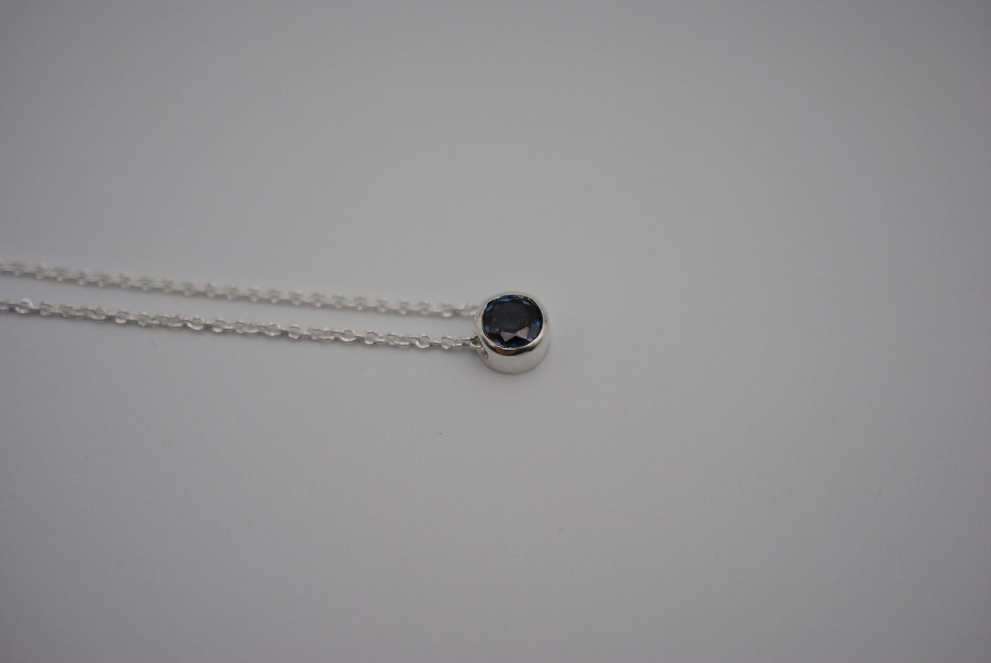 Alexandrite Necklace: Round Cut, Bezel, Silver, Cable Chain