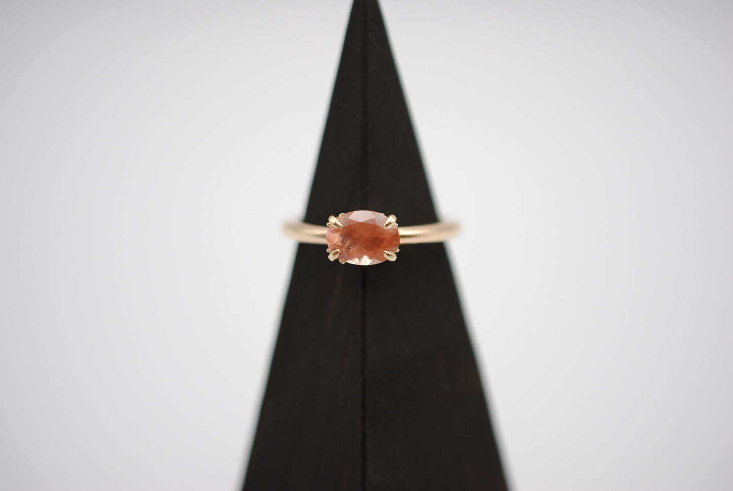 Oregon Sunstone Ring: Oval Cut, East-West Set, 14K Yellow Gold