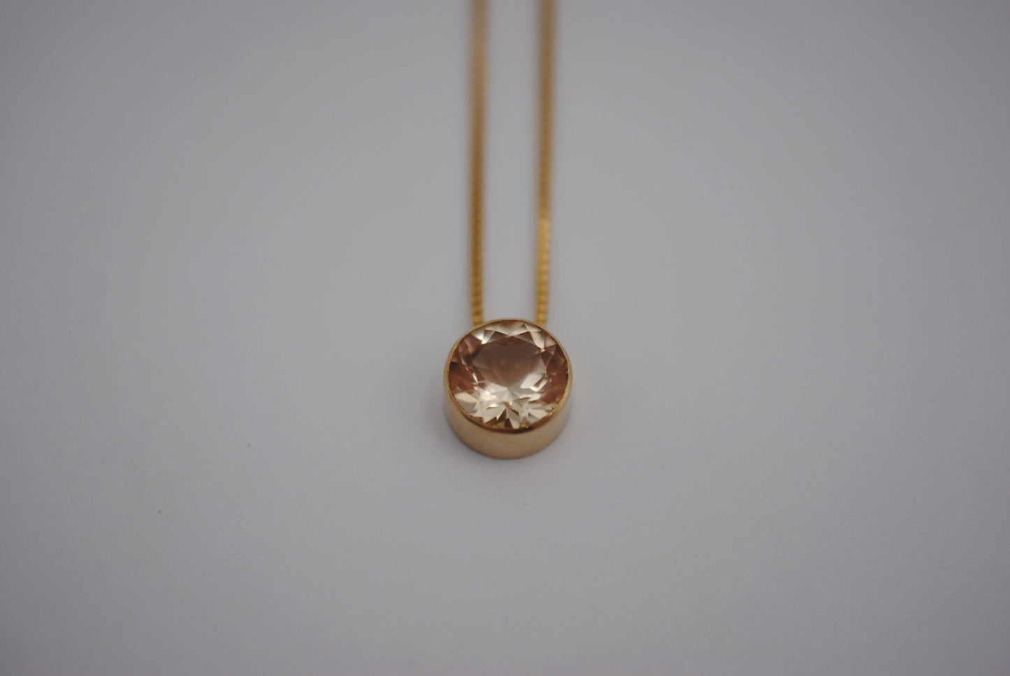 Oregon Sunstone in Yellow Gold Bezel Pendant Necklace on Rounded Box Chain