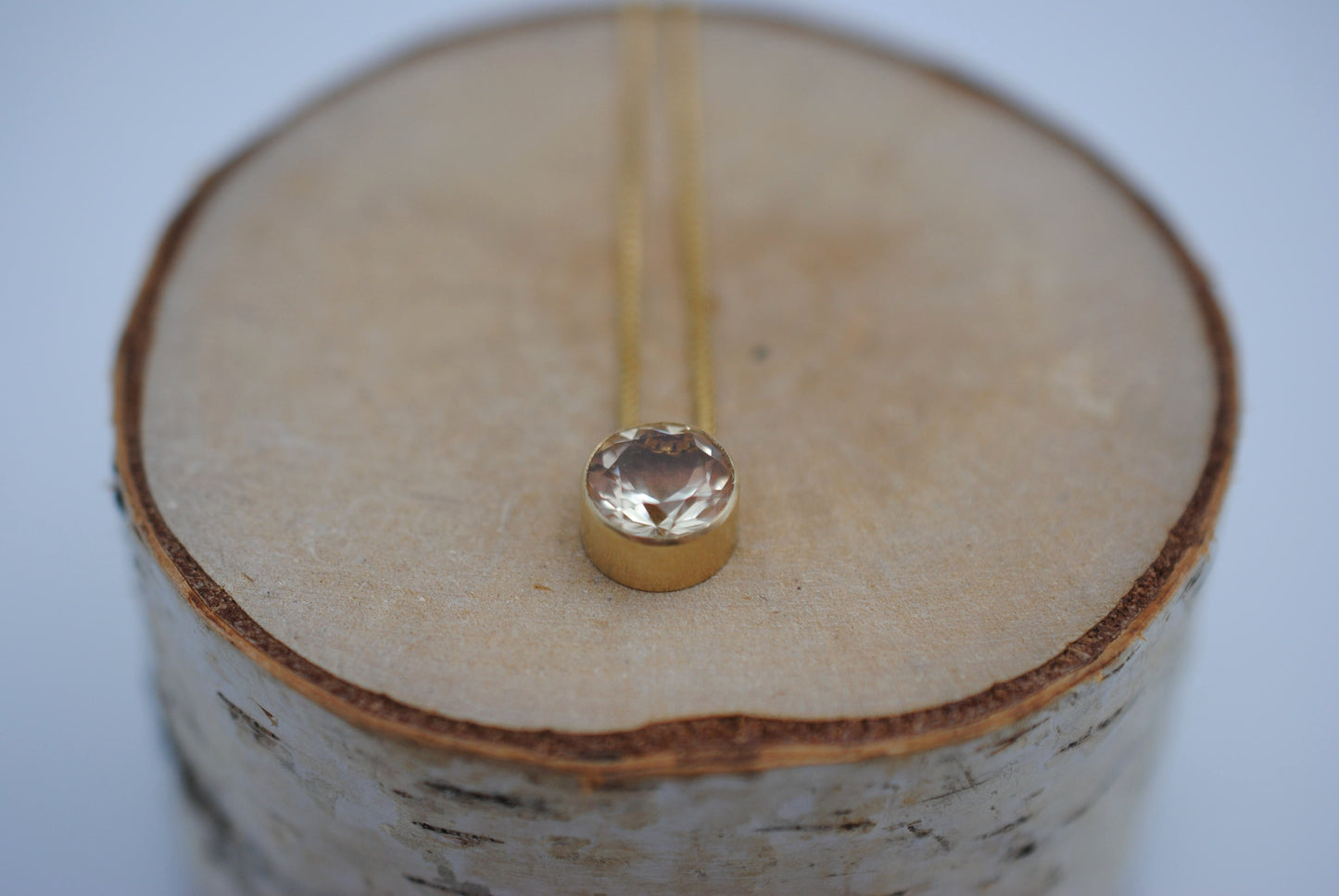 Oregon Sunstone in Yellow Gold Bezel Pendant Necklace on Rounded Box Chain