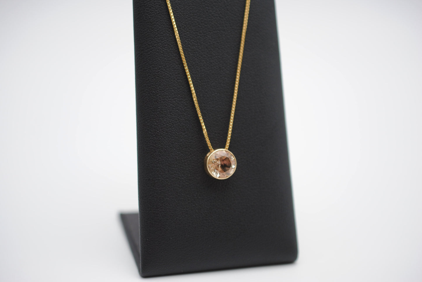 Oregon Sunstone in Yellow Gold Bezel Pendant Necklace on Rounded Box Chain