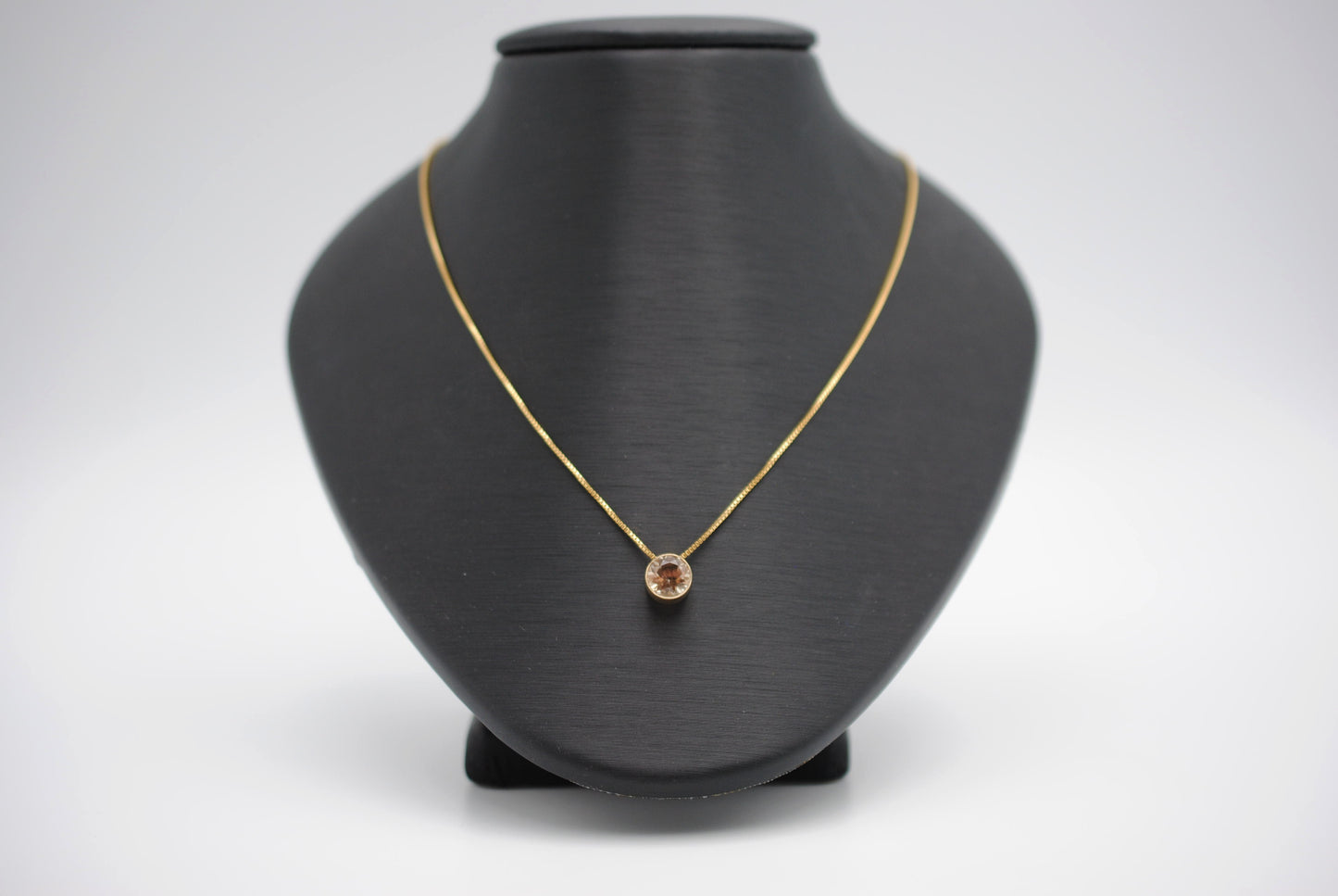 Oregon Sunstone in Yellow Gold Bezel Pendant Necklace on Rounded Box Chain