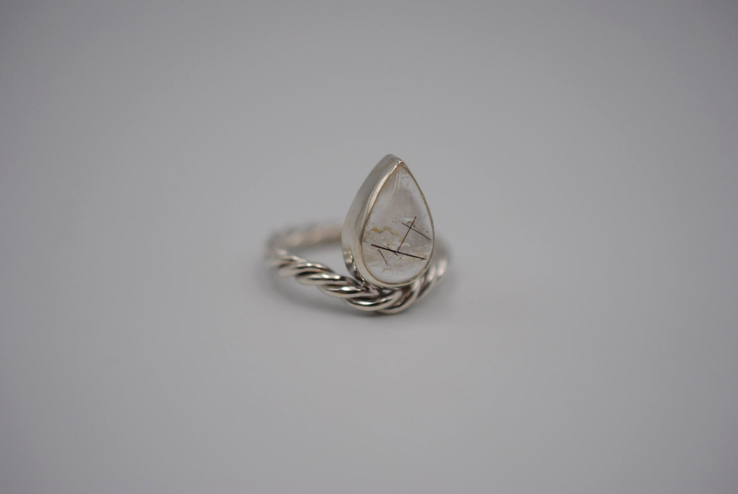 Rutilated Quartz Curved Rope Ring