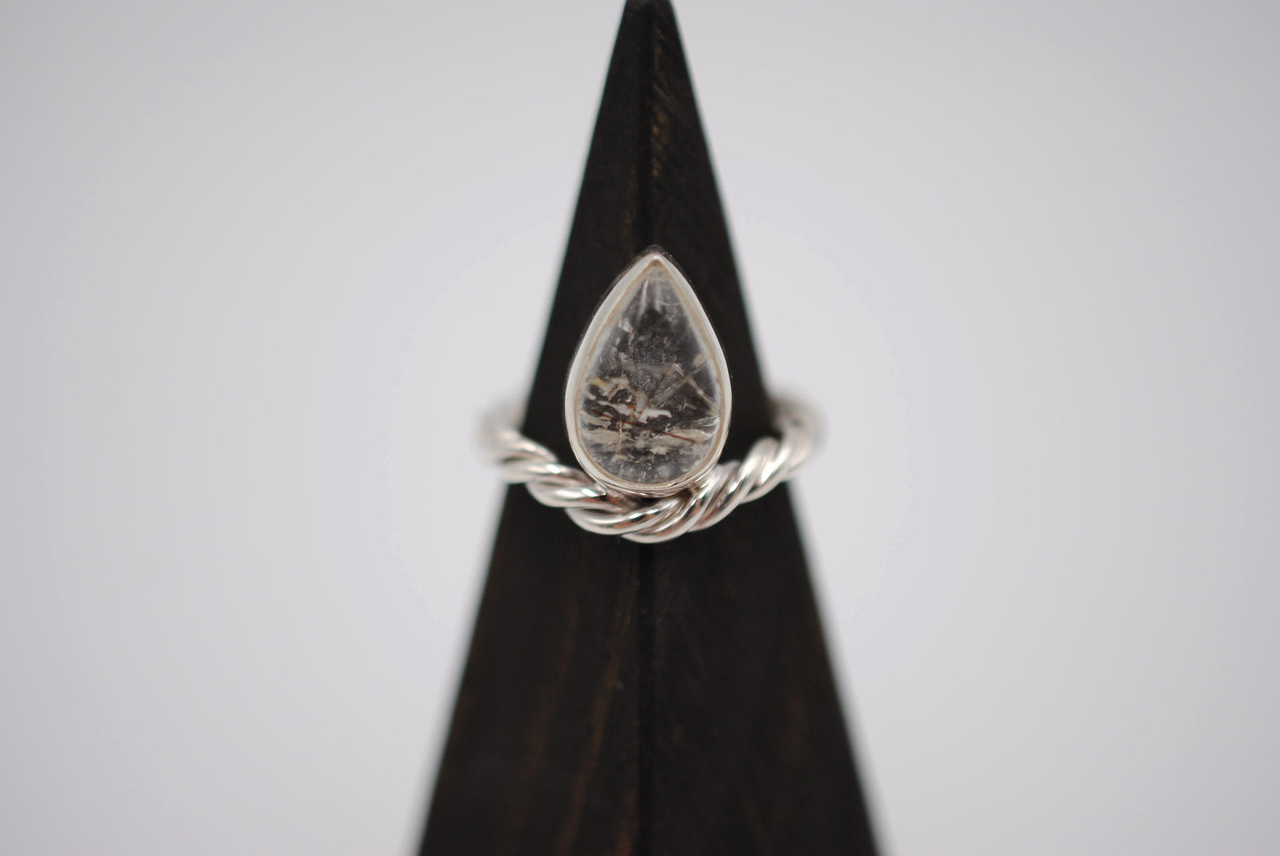 Rutilated Quartz Curved Rope Ring