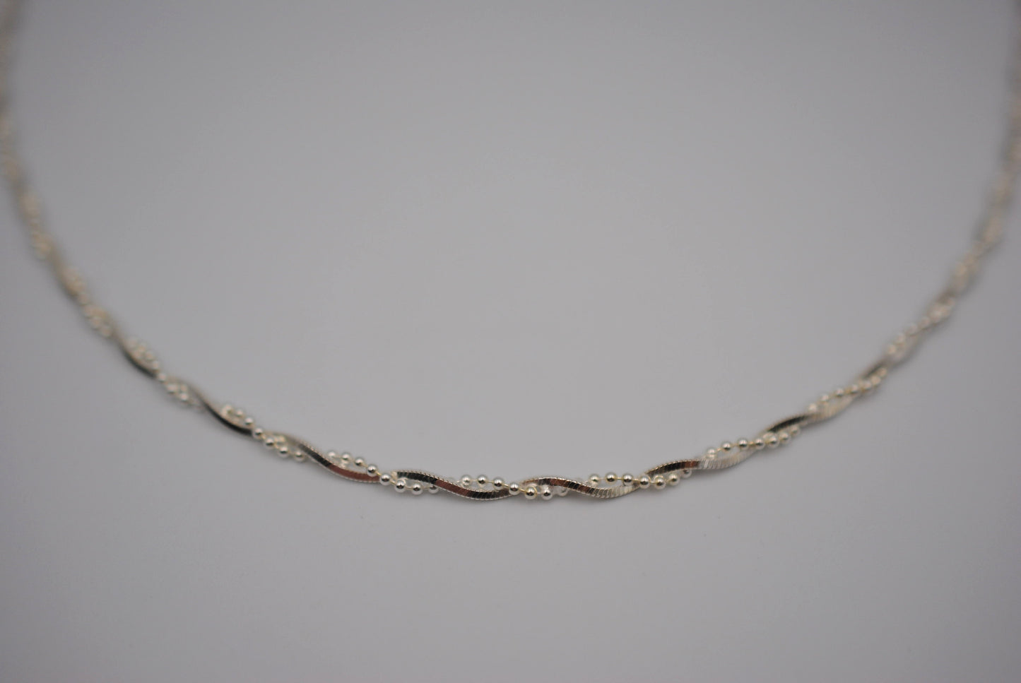 Twisted Box Snake and Ball Chain