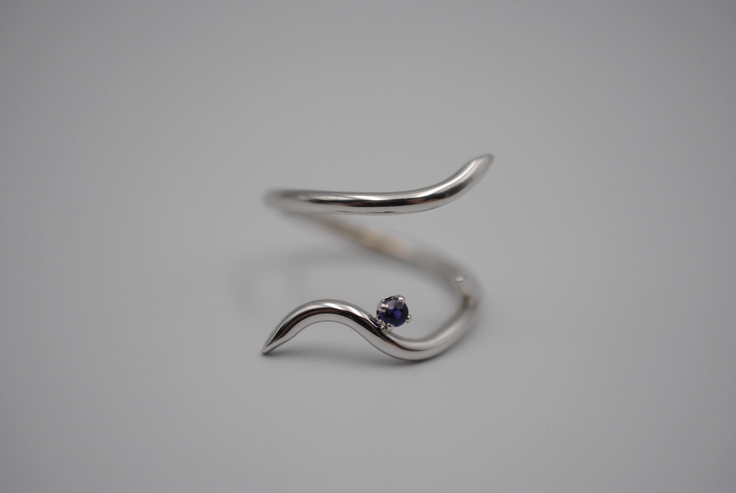 Vine Rhodium Roots Ring with Amethyst Gemstone