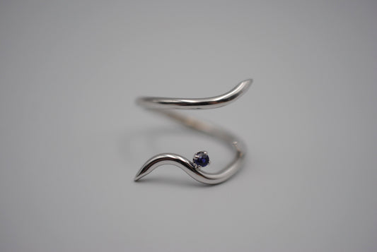 Vine Rhodium Roots Ring with Amethyst Gemstone