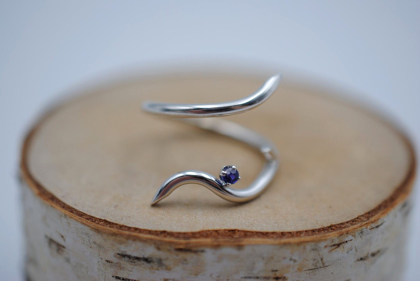 Vine Rhodium Roots Ring with Amethyst Gemstone