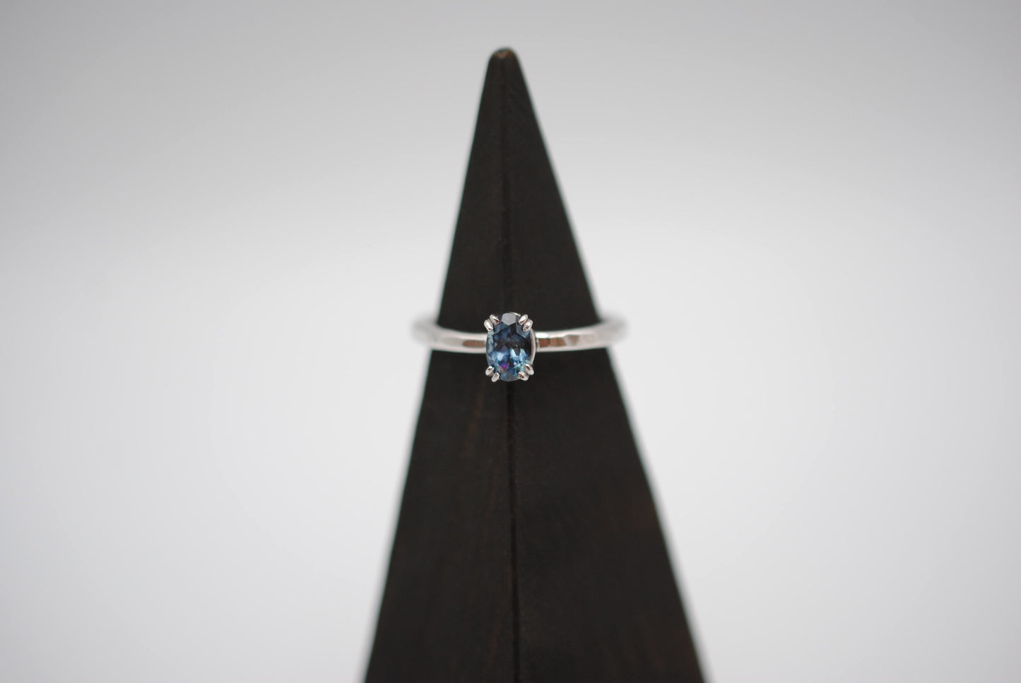 Sapphire Ring: Oval Cut, Hammered Band, Rhodium Finished