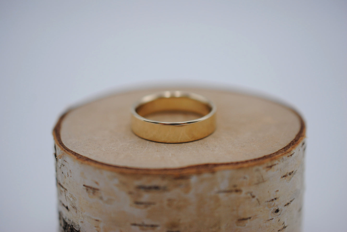 Ring Band: High Polished Texture, Yellow Gold, 5mm Width