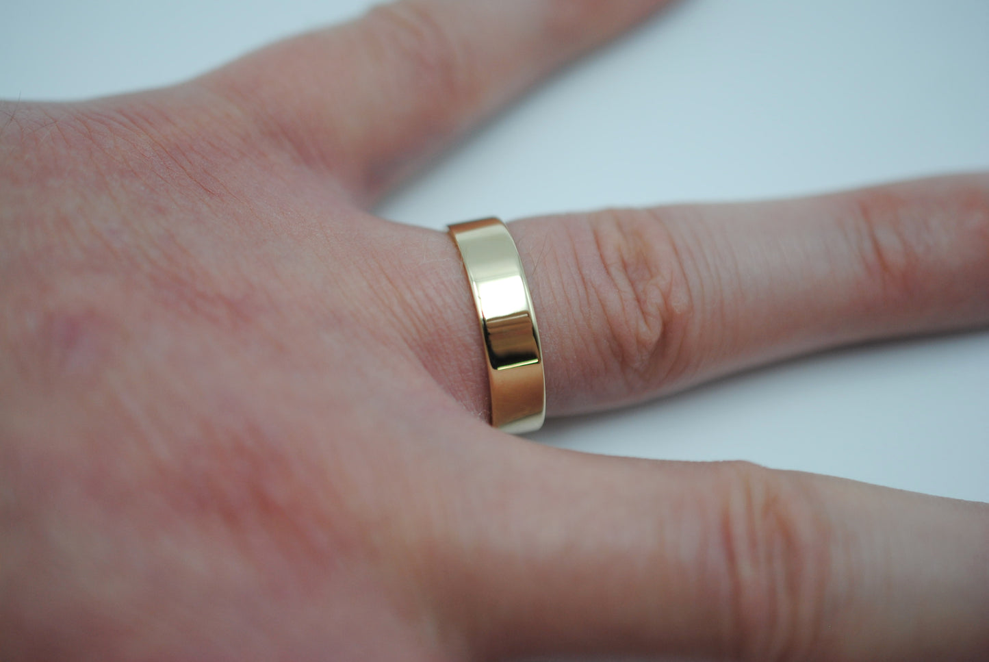 Ring Band: High Polished Texture, Yellow Gold, 5mm Width