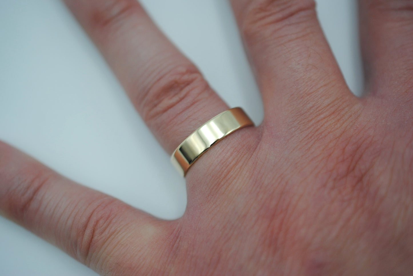 Ring Band: High Polished Texture, Yellow Gold, 5mm Width