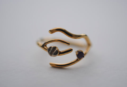 Branch Yellow Gold Roots Ring with Amythest Gemstone and Gold Accent