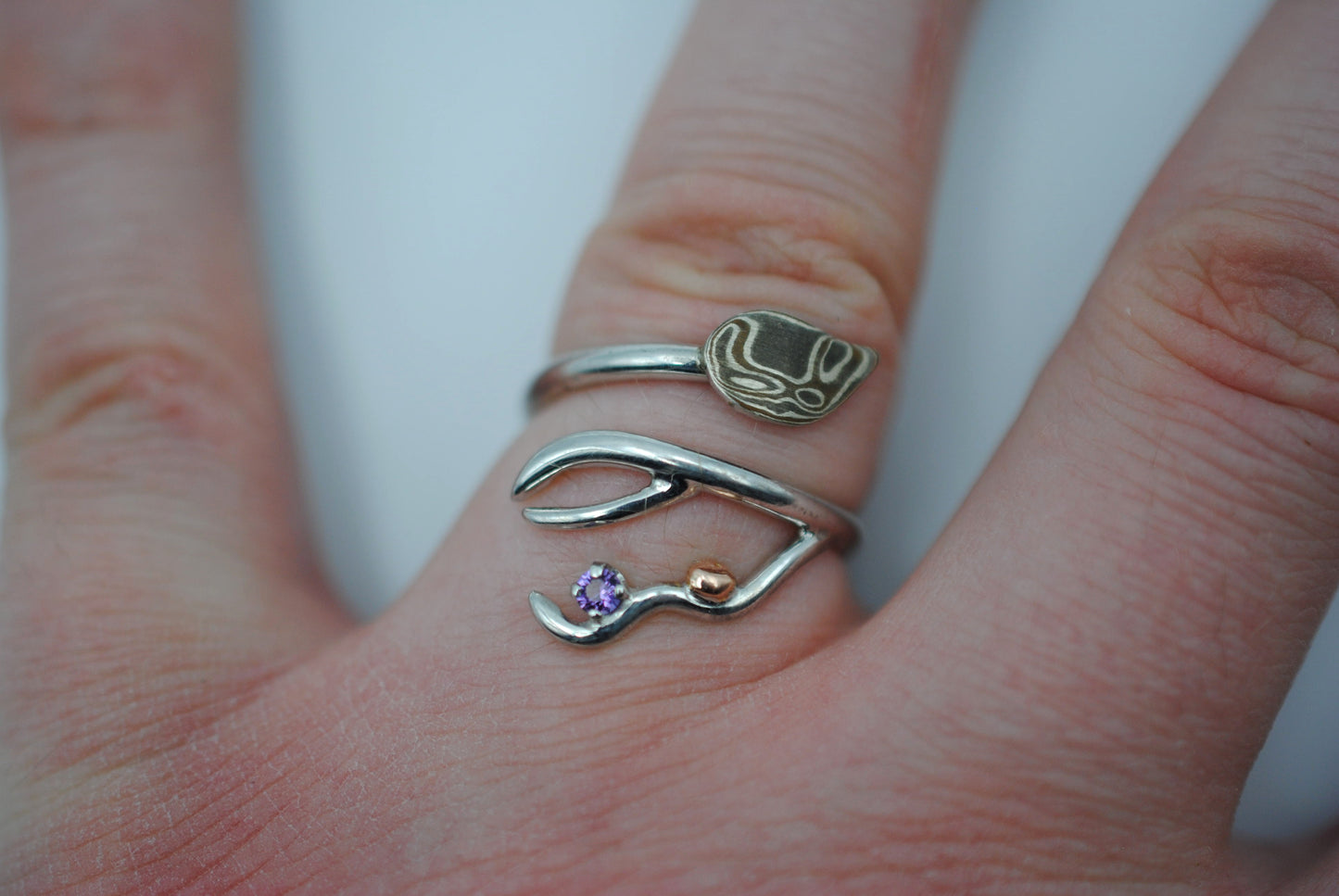Branching Mokume Leaf Rhodium Roots Ring with Amethyst Gemstone and Gold Accent