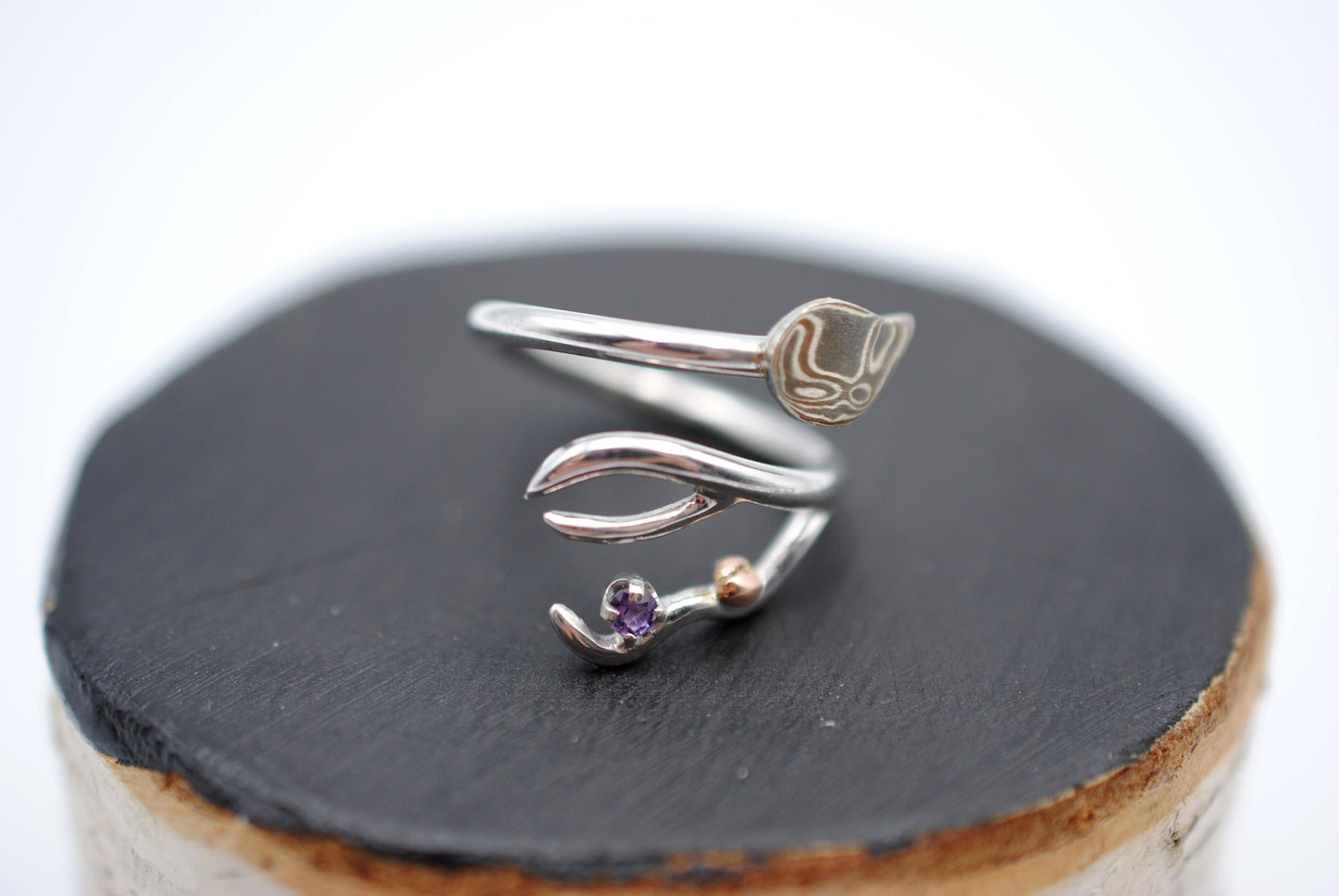 Branching Mokume Leaf Rhodium Roots Ring with Amethyst Gemstone and Gold Accent