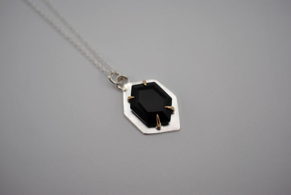 Hexagon Onyx with 14K Yellow Gold Setting Pendant Necklace on a Cable Chain