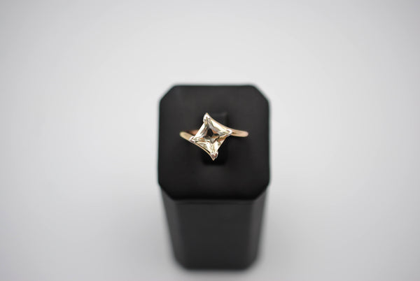 Oregon Sunstone Ring: Princess Cut, Bypass, Yellow Gold Fill