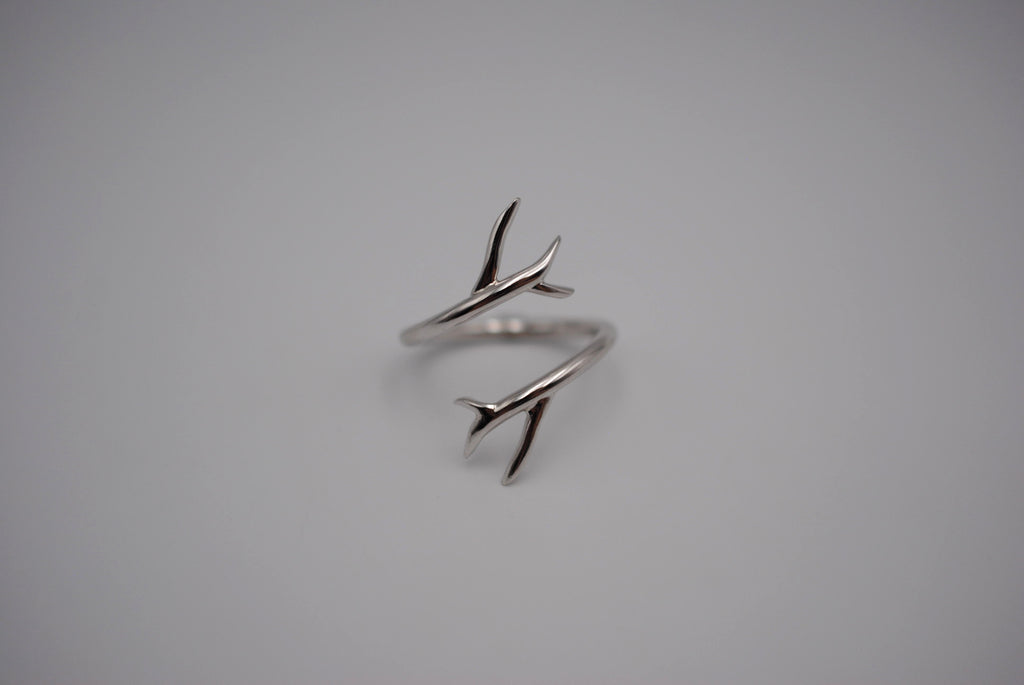 Outward Branch Rhodium Roots Ring