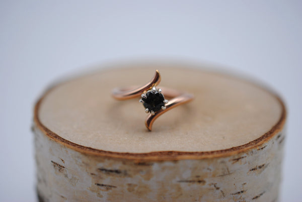 Round Nigerian Sapphire on Rose Gold Bypass Band in Silver Setting Ring