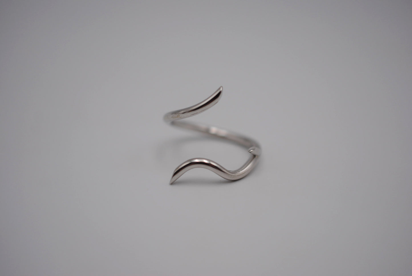 Vine Rhodium Roots Ring