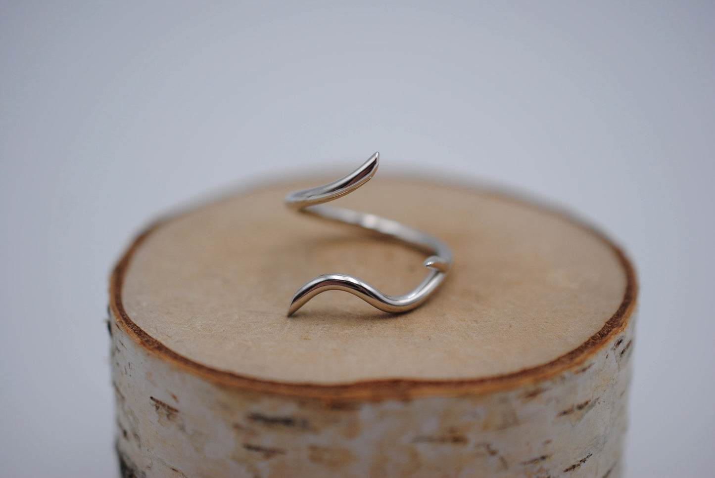 Vine Rhodium Roots Ring